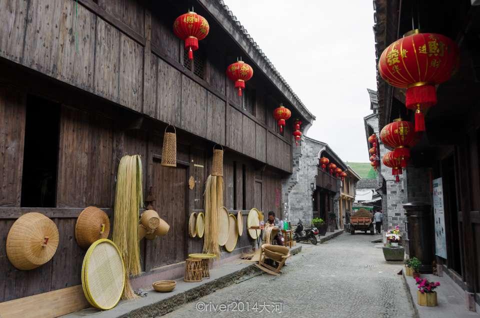 为什么感觉大多数高速公路上没有路灯?是因为成本太高了吗?-专业问答平台,快速解答您的疑问